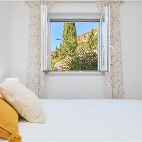 4 Bedroom Villa with pool and terrace near Dubrovnik, Sleeps 8